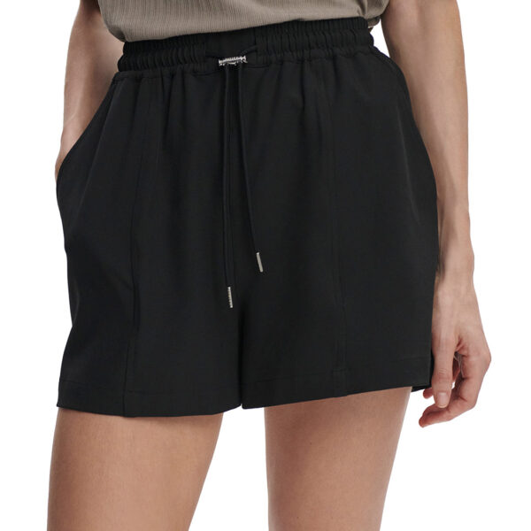 Esmond 3" Short