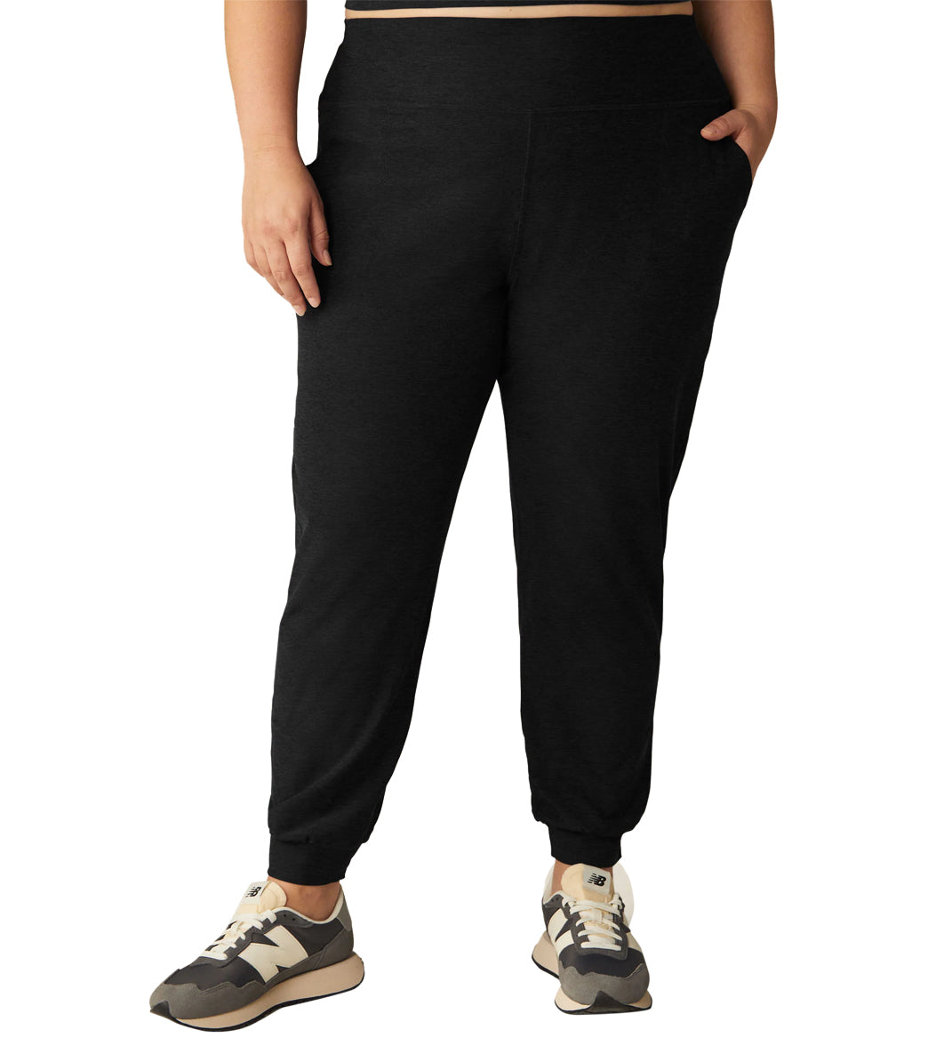 plus size yoga pants australia model in spacedye midi joggers