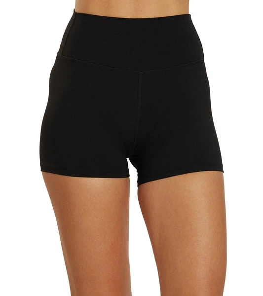 buying guide checklist for pearl tops in Australian yoga stores 2025